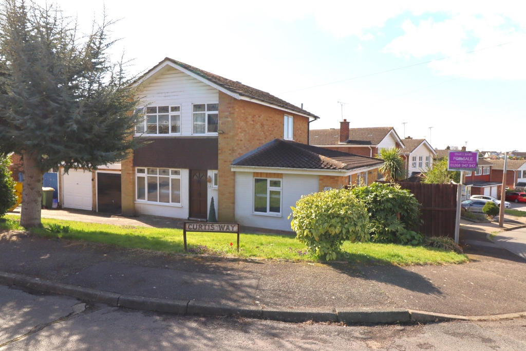 Upper Lambricks, Rayleigh