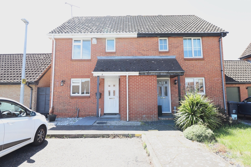 Bristol Close, Rayleigh