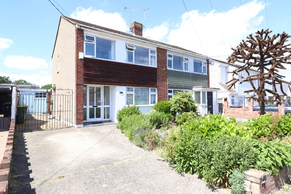 Clarence Road, Rayleigh